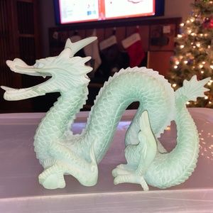 Green Jade Resin Dragon Glow iii the Dark Figurine